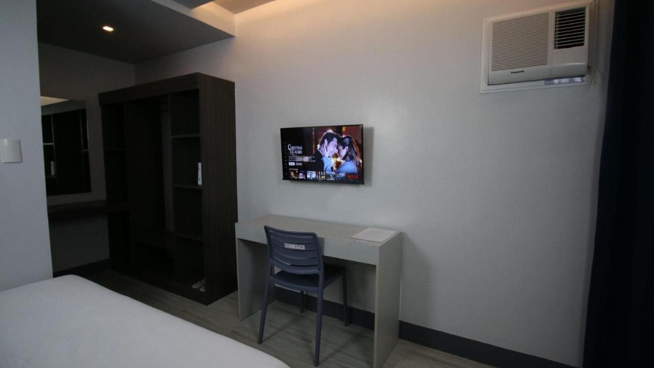 Sands Hotel นาซุกบู ภายนอก รูปภาพ
