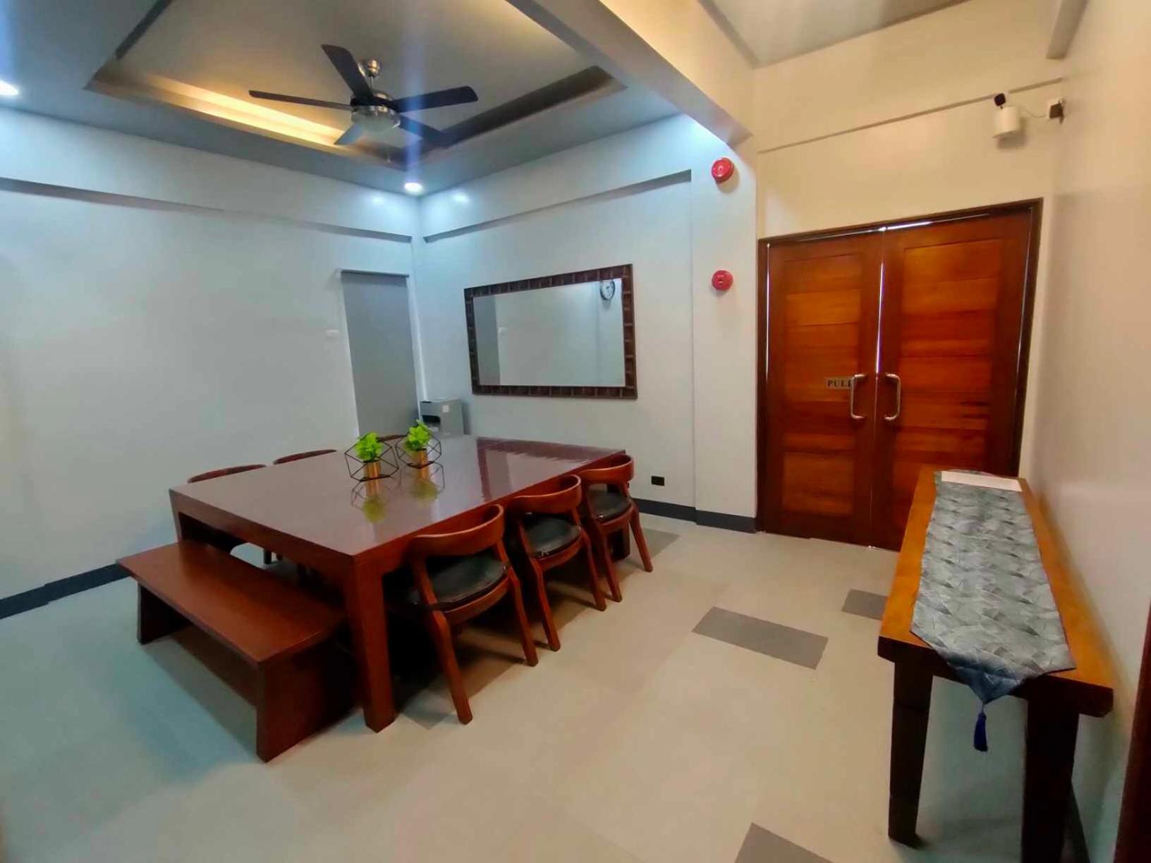 Sands Hotel นาซุกบู ภายนอก รูปภาพ